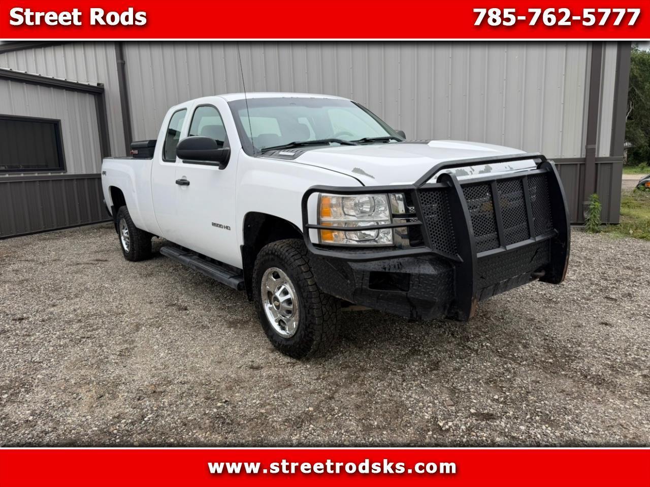 2013 Chevrolet Silverado 2500HD Work Truck Ext. Cab Long Box 4WD