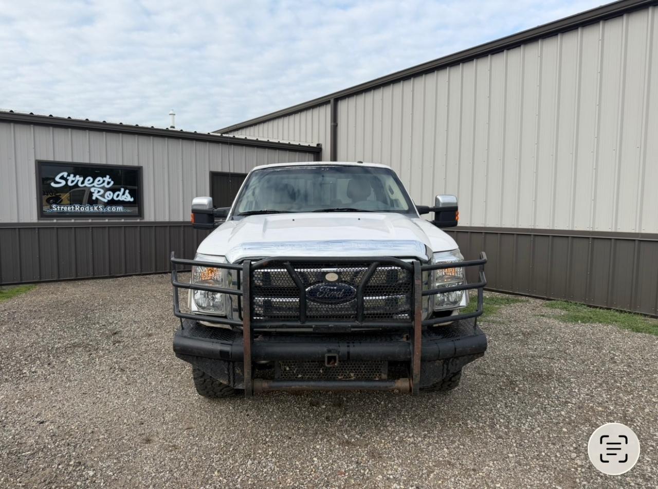Ford F-350 SD Lariat SuperCab Long Bed 4WD 2011