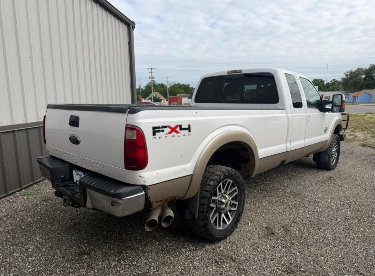 Ford F-350 SD Lariat SuperCab Long Bed 4WD 2011