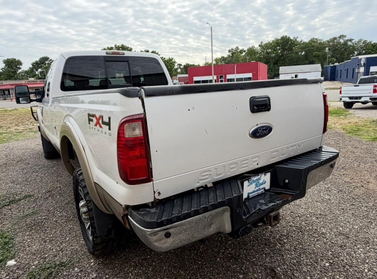 Ford F-350 SD Lariat SuperCab Long Bed 4WD 2011