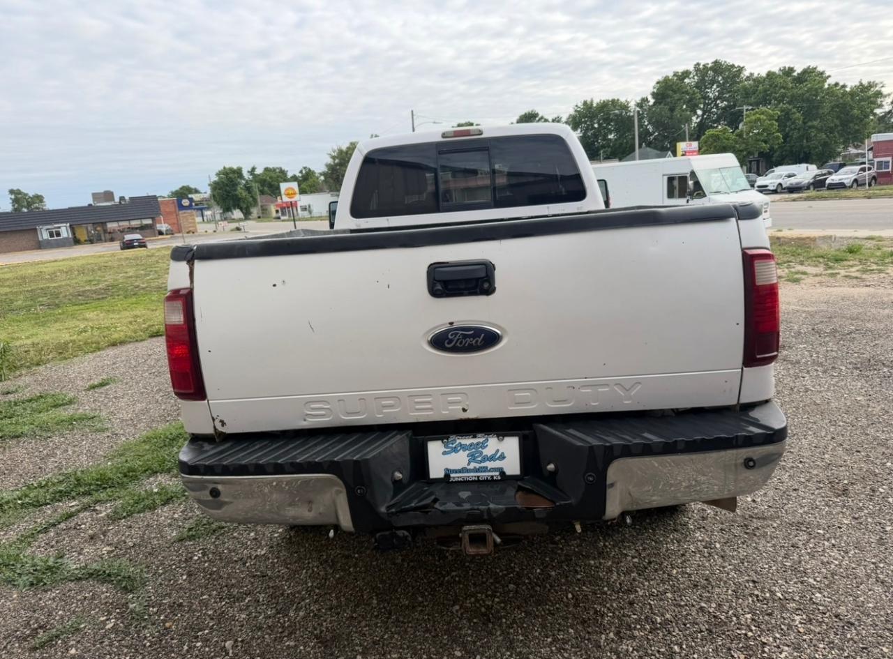 Ford F-350 SD Lariat SuperCab Long Bed 4WD 2011
