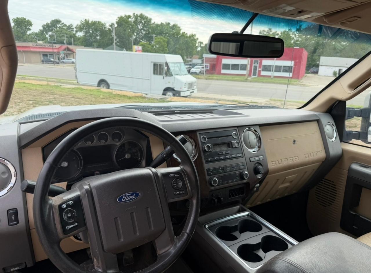 Ford F-350 SD Lariat SuperCab Long Bed 4WD 2011