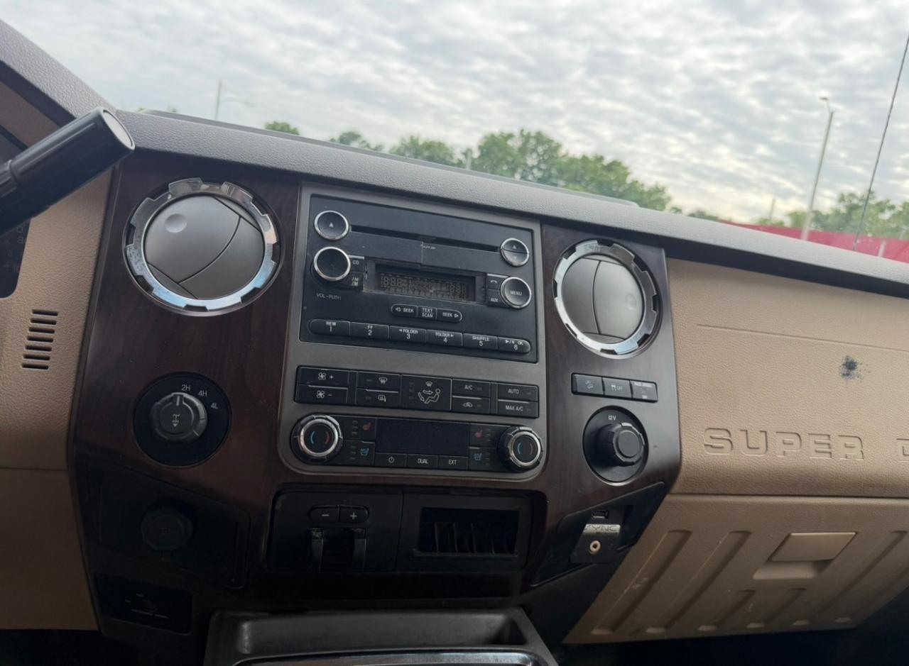Ford F-350 SD Lariat SuperCab Long Bed 4WD 2011