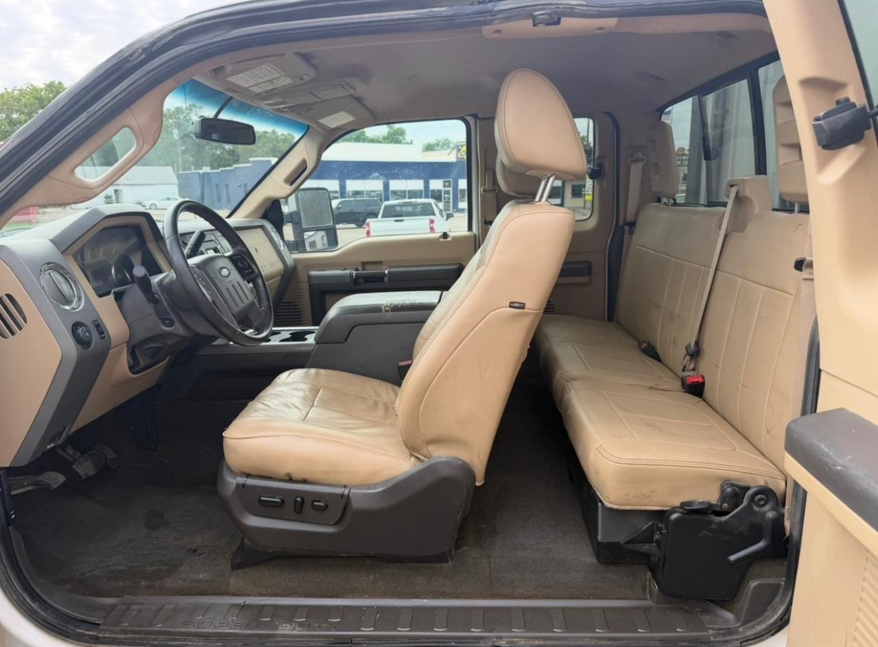 Ford F-350 SD Lariat SuperCab Long Bed 4WD 2011