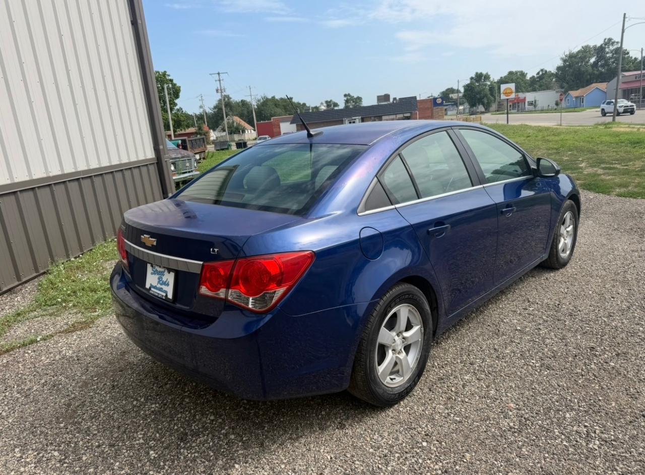 Chevrolet Cruze 1LT 2012