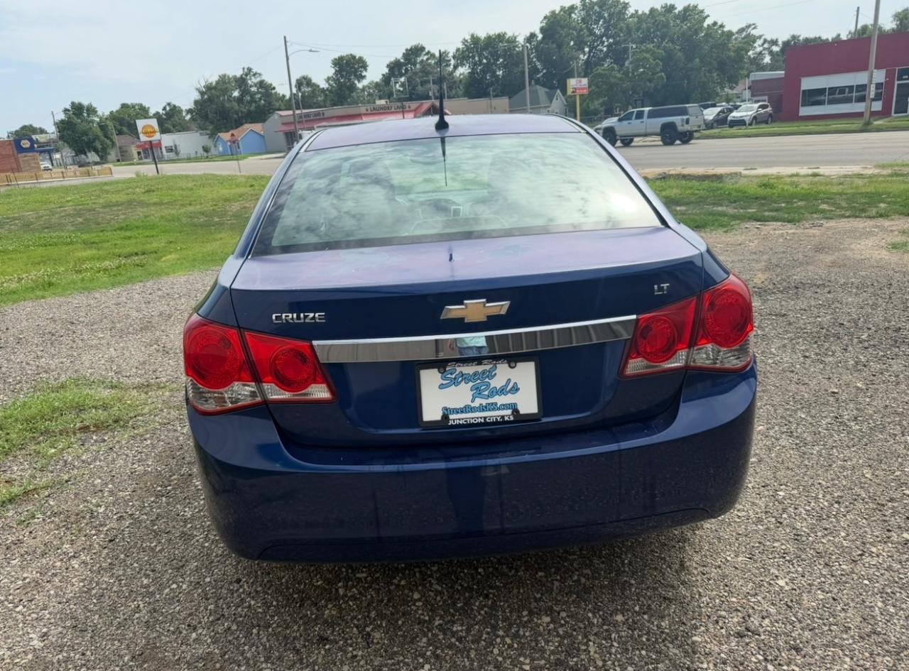 Chevrolet Cruze 1LT 2012
