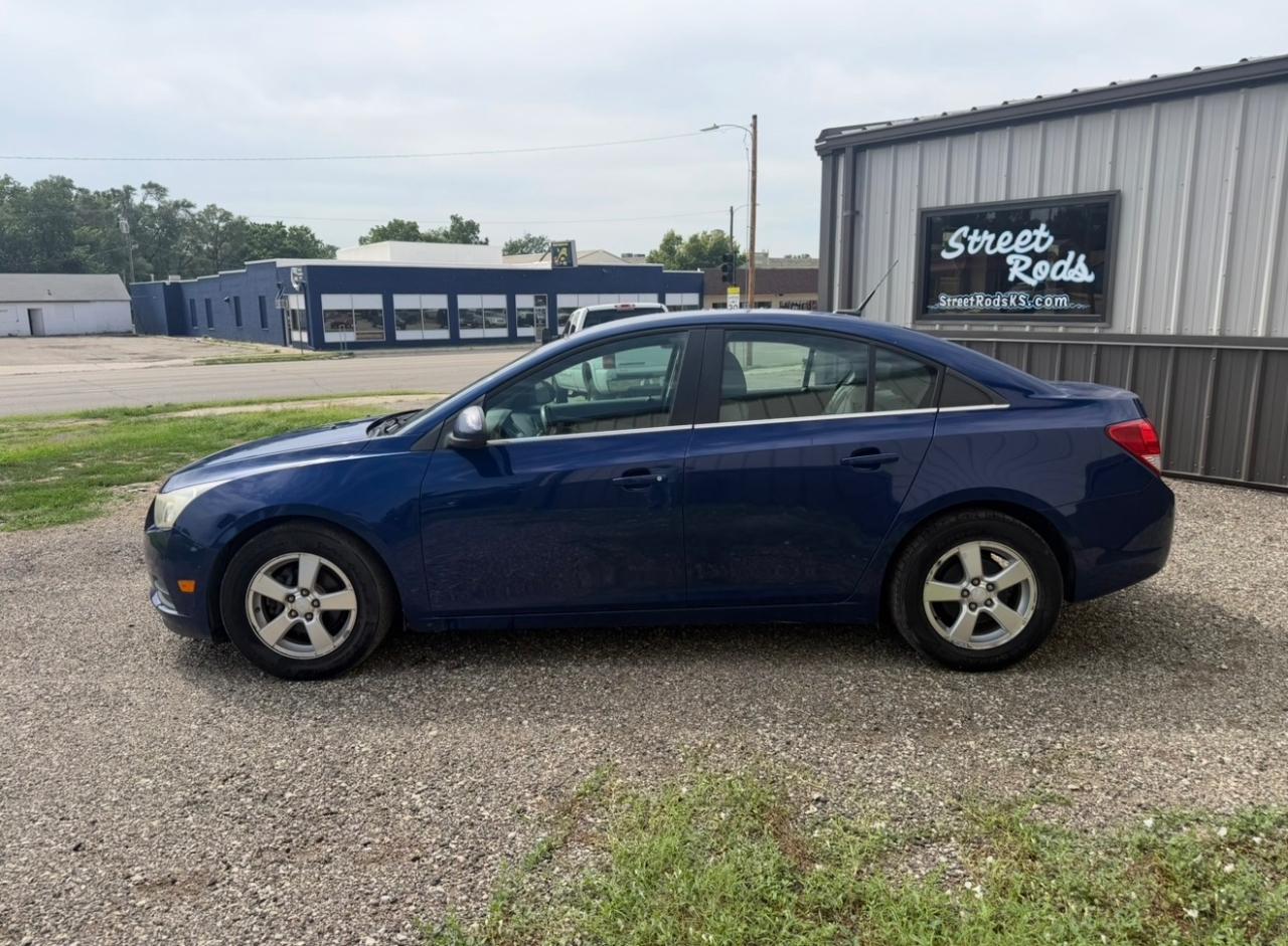 Chevrolet Cruze 1LT 2012