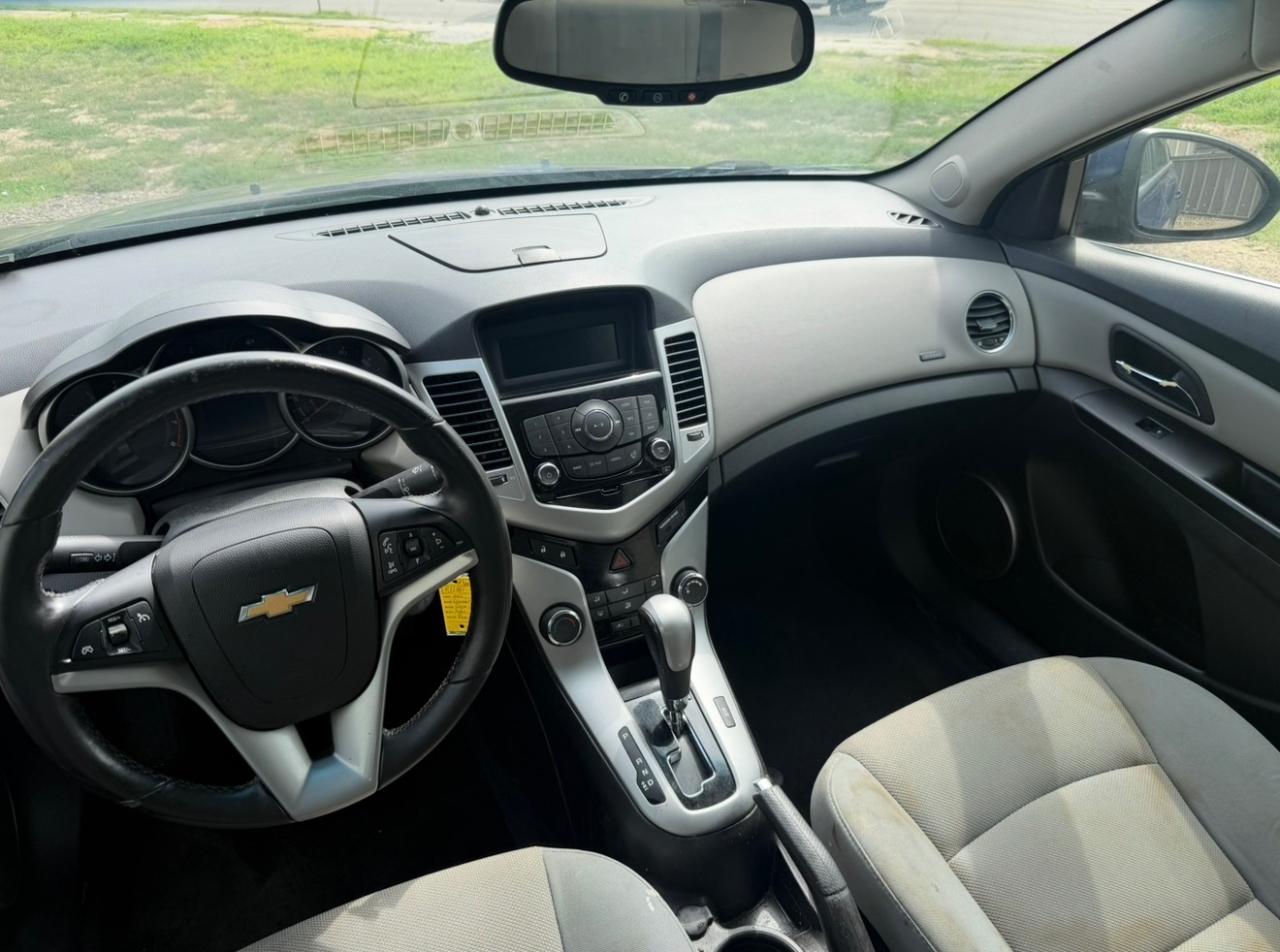 Chevrolet Cruze 1LT 2012