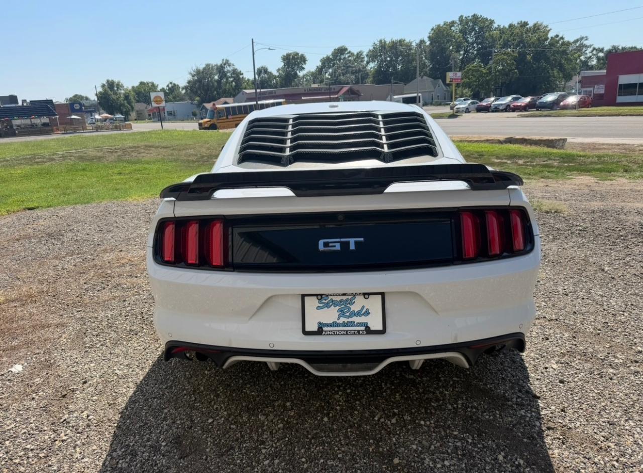 2015 Ford Mustang GT Premium - Photo 6