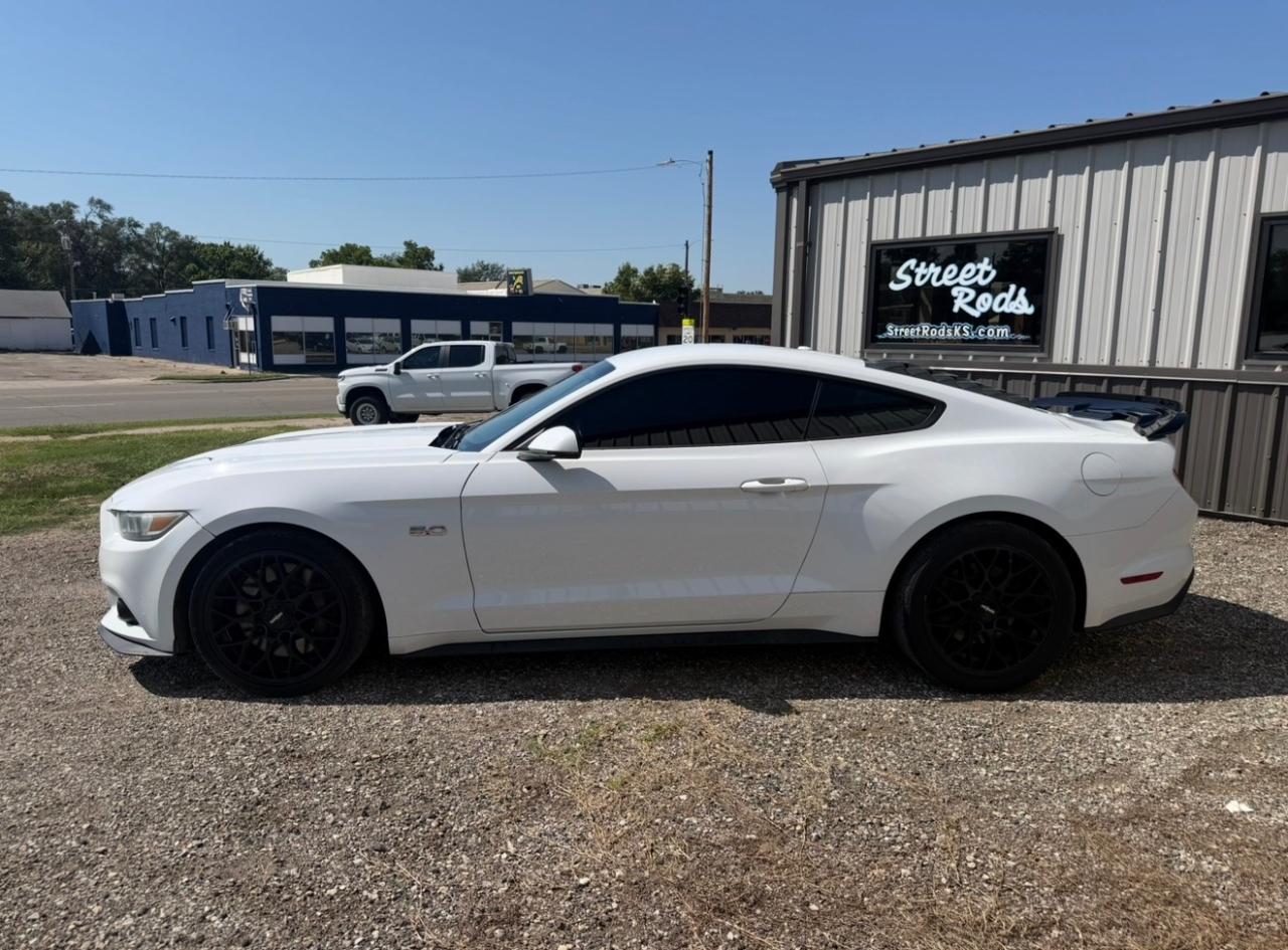 2015 Ford Mustang GT Premium - Photo 8