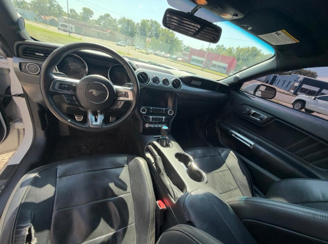 2015 Ford Mustang GT Premium - Photo 10