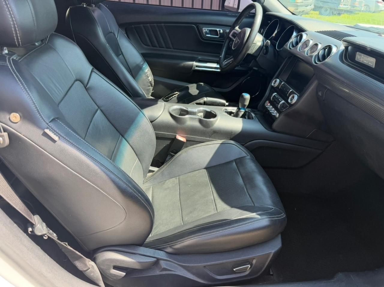 2015 Ford Mustang GT Premium - Photo 25