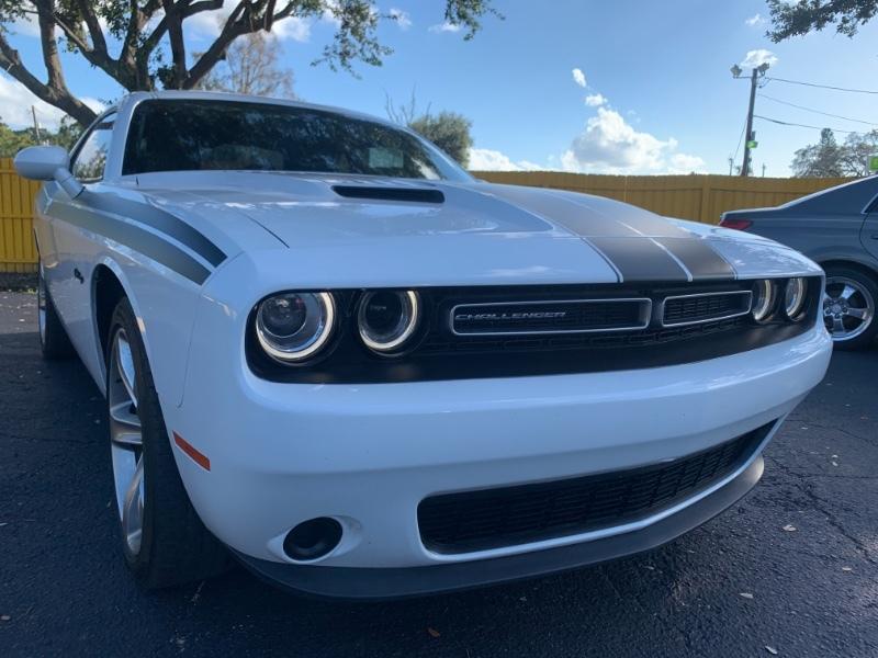 Dodge Challenger SXT 2015