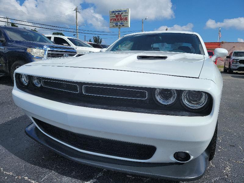 2015 Dodge Challenger SXT