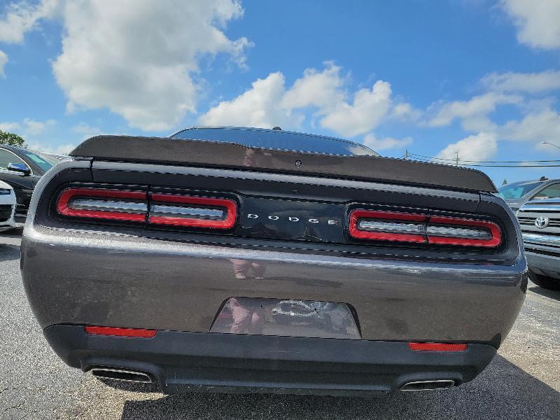Dodge Challenger SXT 2019
