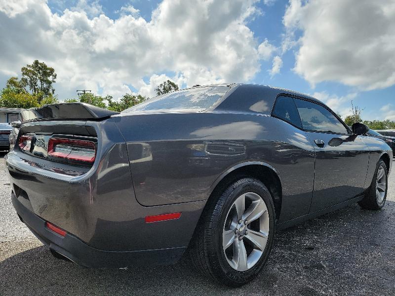 Dodge Challenger SXT 2019