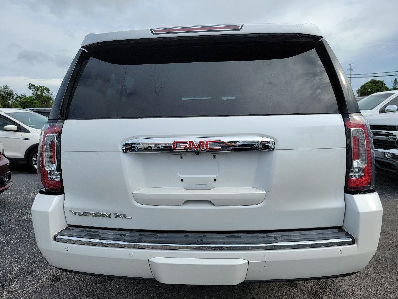 GMC Yukon XL Denali 2WD 2016