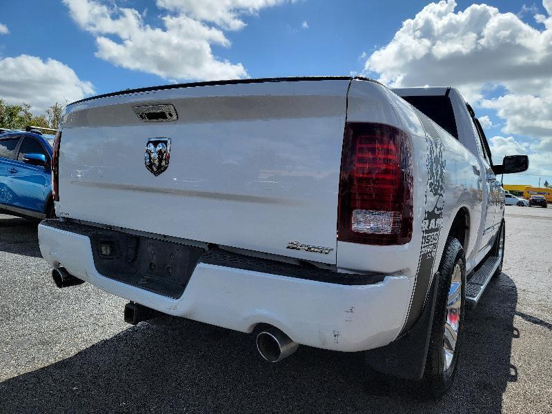 RAM 1500 Sport Quad Cab 2WD 2014