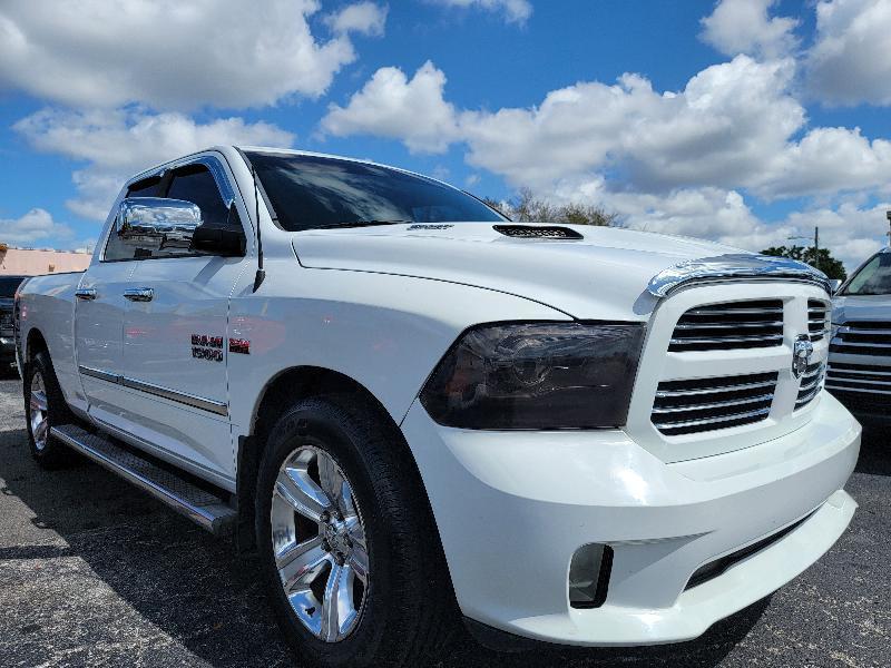 RAM 1500 Sport Quad Cab 2WD 2014