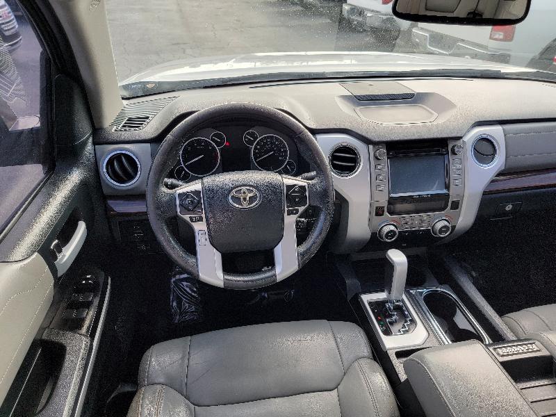 Toyota Tundra Limited 5.7L FFV CrewMax 2WD 2017