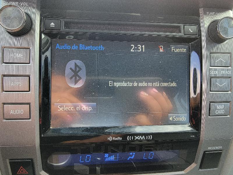 Toyota Tundra Limited 5.7L FFV CrewMax 2WD 2017