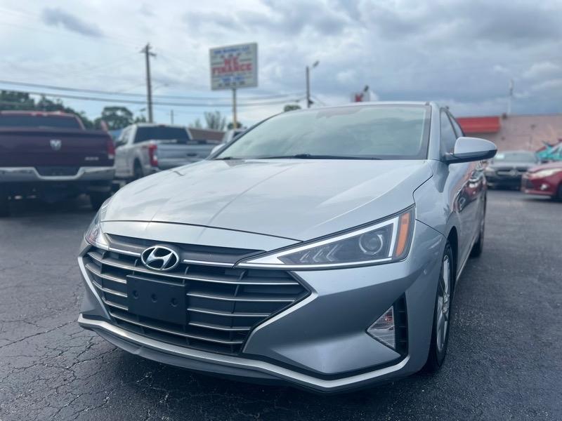 Hyundai Elantra Limited 2020