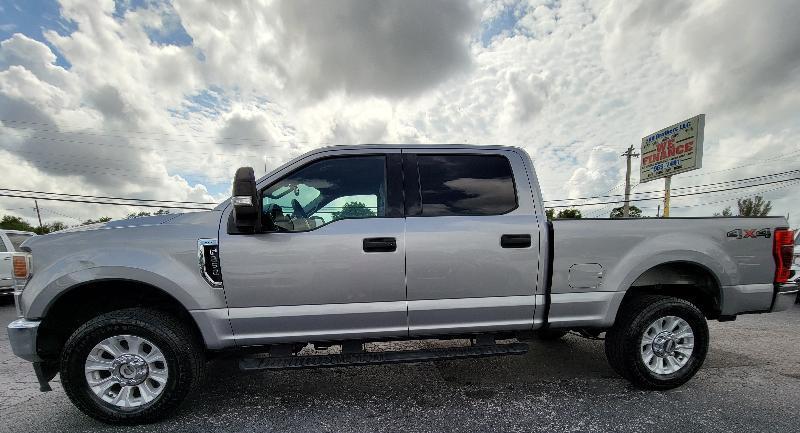 Ford F-250 SD XLT Crew Cab 4WD 2020