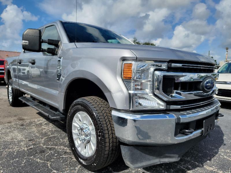 Ford F-250 SD XLT Crew Cab 4WD 2020