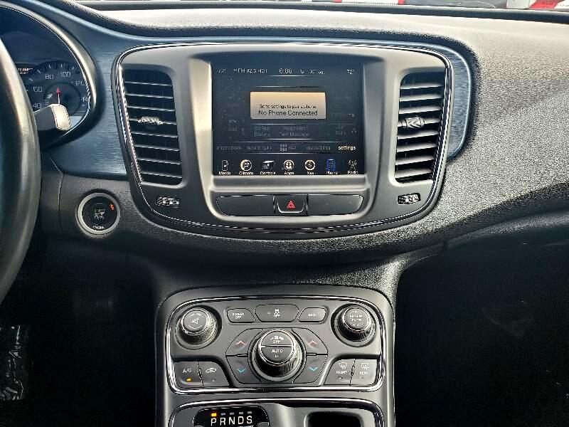 Chrysler 200 S 2015 Chrysler 200 S 2015