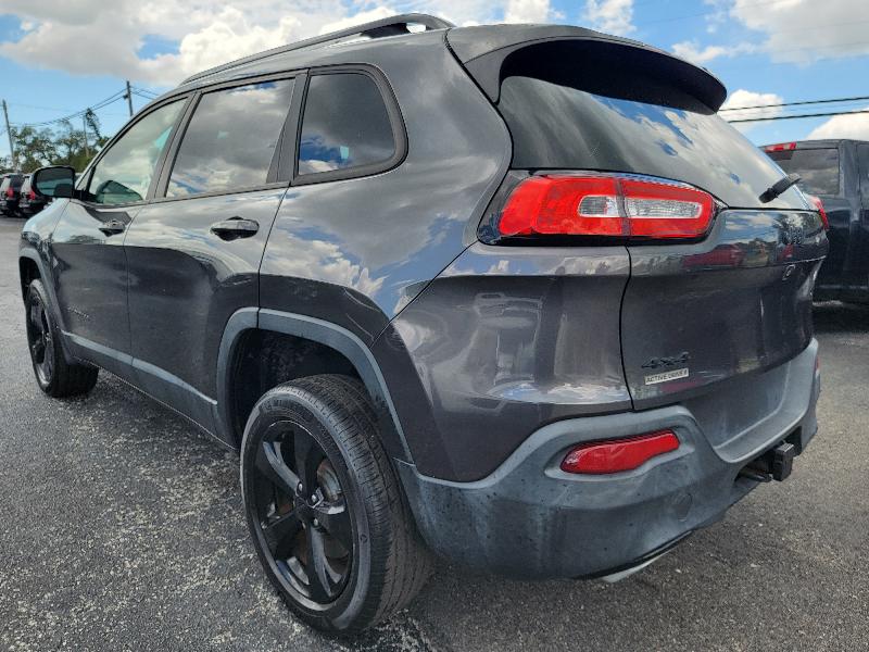 Jeep Cherokee 4-Door 2WD 2015 Jeep Cherokee 4-Door 2WD 2015