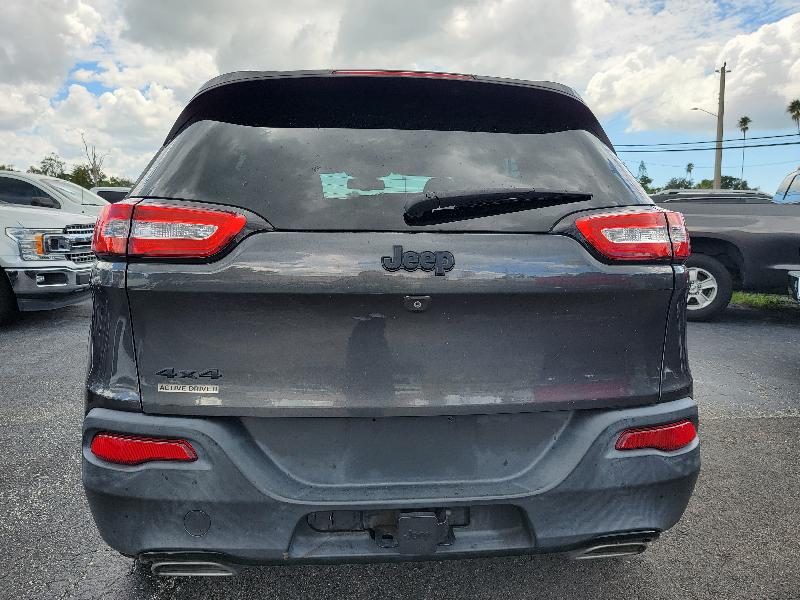 Jeep Cherokee 4-Door 2WD 2015 Jeep Cherokee 4-Door 2WD 2015