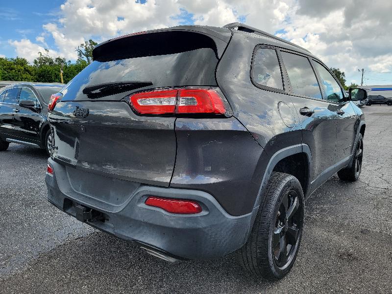 Jeep Cherokee 4-Door 2WD 2015 Jeep Cherokee 4-Door 2WD 2015