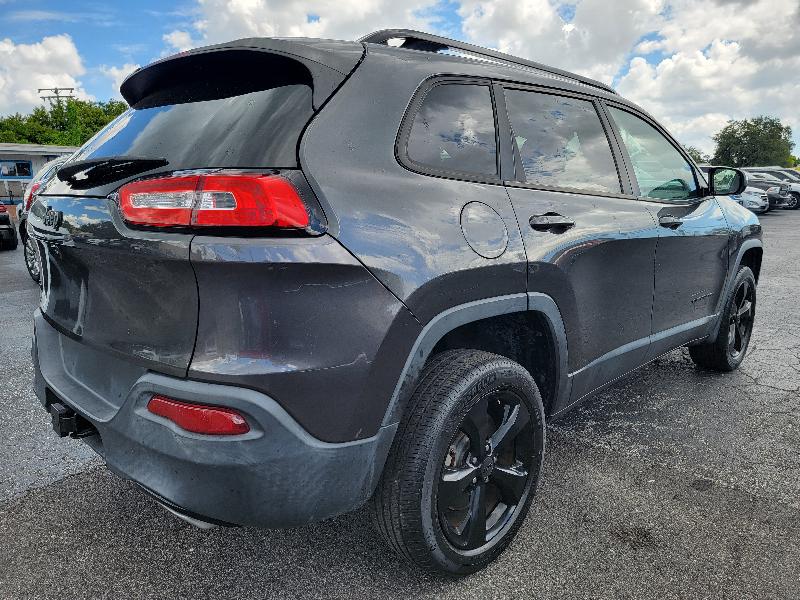 Jeep Cherokee 4-Door 2WD 2015 Jeep Cherokee 4-Door 2WD 2015