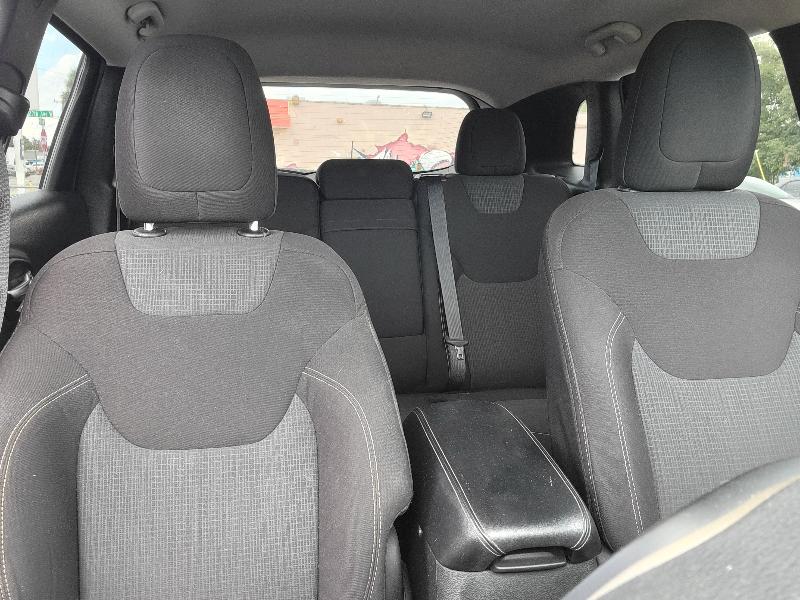 Jeep Cherokee 4-Door 2WD 2015 Jeep Cherokee 4-Door 2WD 2015