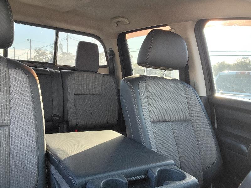 Nissan Titan Platinum Reserve Crew Cab 4WD 2017