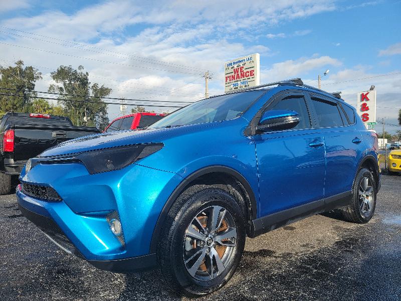 Toyota RAV4 XLE FWD 2017