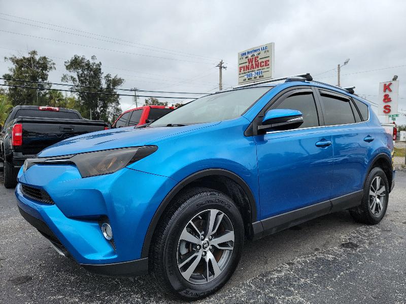 Toyota RAV4 XLE FWD 2017