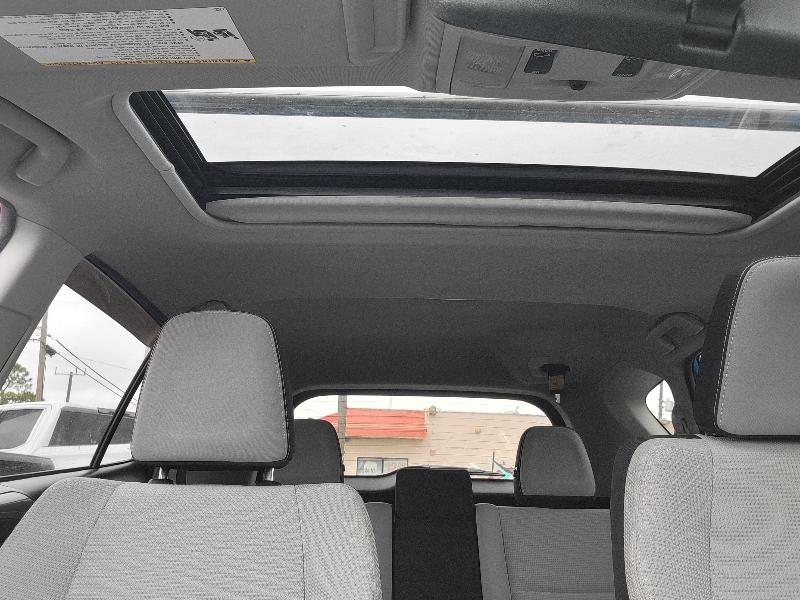 Toyota RAV4 XLE FWD 2017