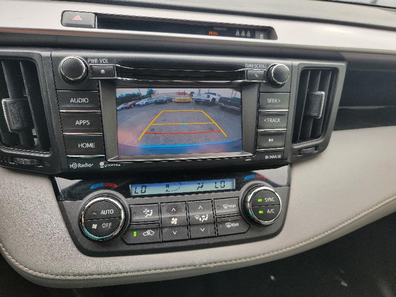 Toyota RAV4 XLE FWD 2017