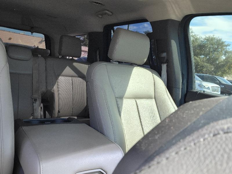 Ford Expedition XLT 2WD 2019