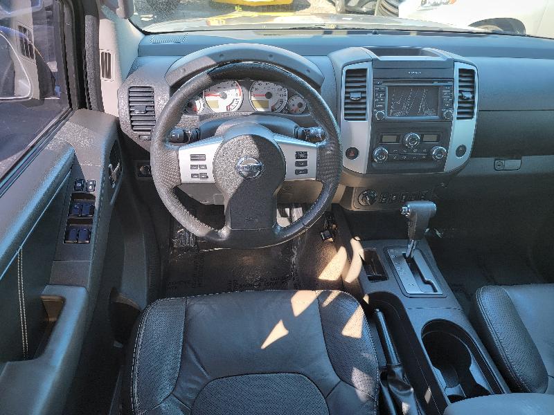 Nissan Frontier SL Crew Cab 4WD 2013