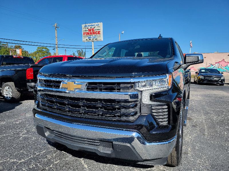 2024 Chevrolet Silverado 1500 LT Crew Cab 2WD