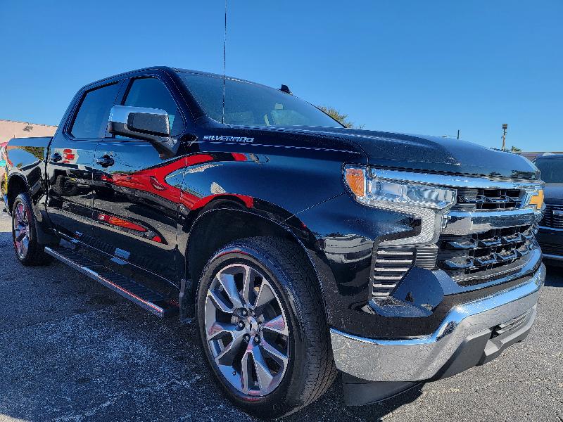 Chevrolet Silverado 1500 LT Crew Cab 2WD 2024