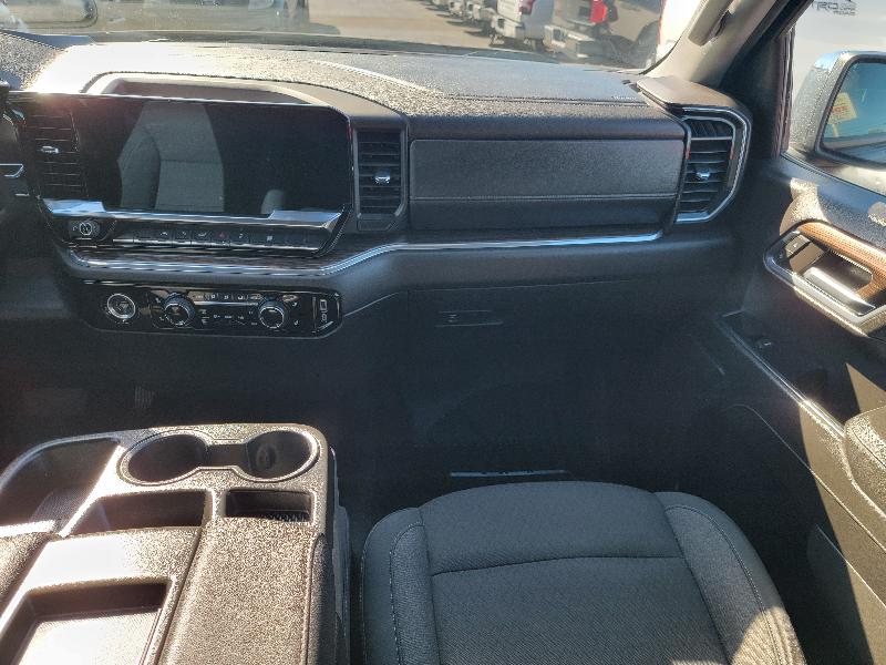 Chevrolet Silverado 1500 LT Crew Cab 2WD 2024