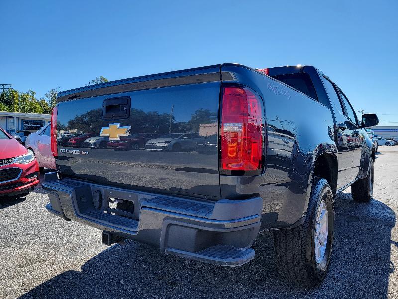 Chevrolet Colorado Work Truck Crew Cab 4WD Short Box 2017