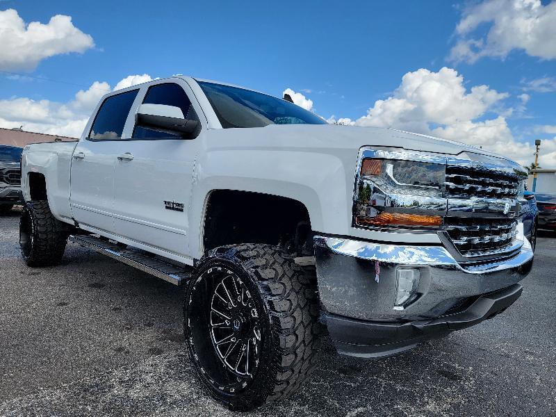 Chevrolet Silverado 1500 LT Crew Cab 2WD 2018