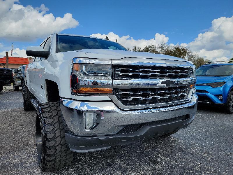 Chevrolet Silverado 1500 LT Crew Cab 2WD 2018