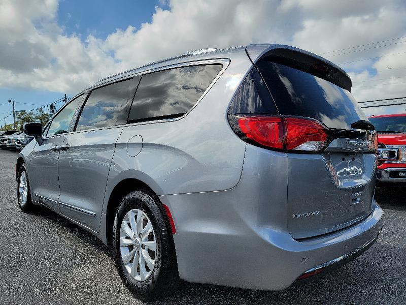 Chrysler Pacifica Touring-L 2019