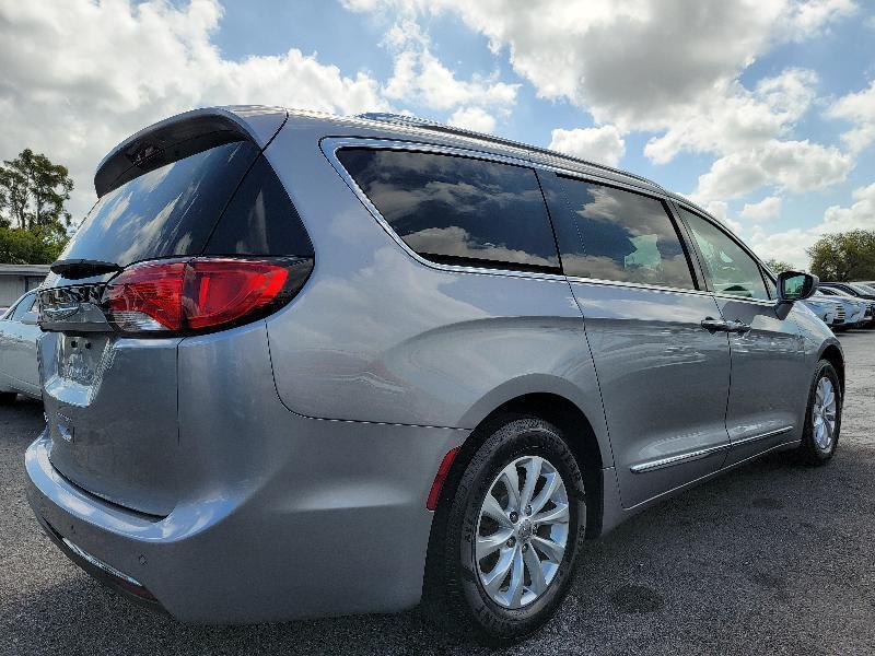Chrysler Pacifica Touring-L 2019