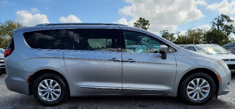 Chrysler Pacifica Touring-L 2019